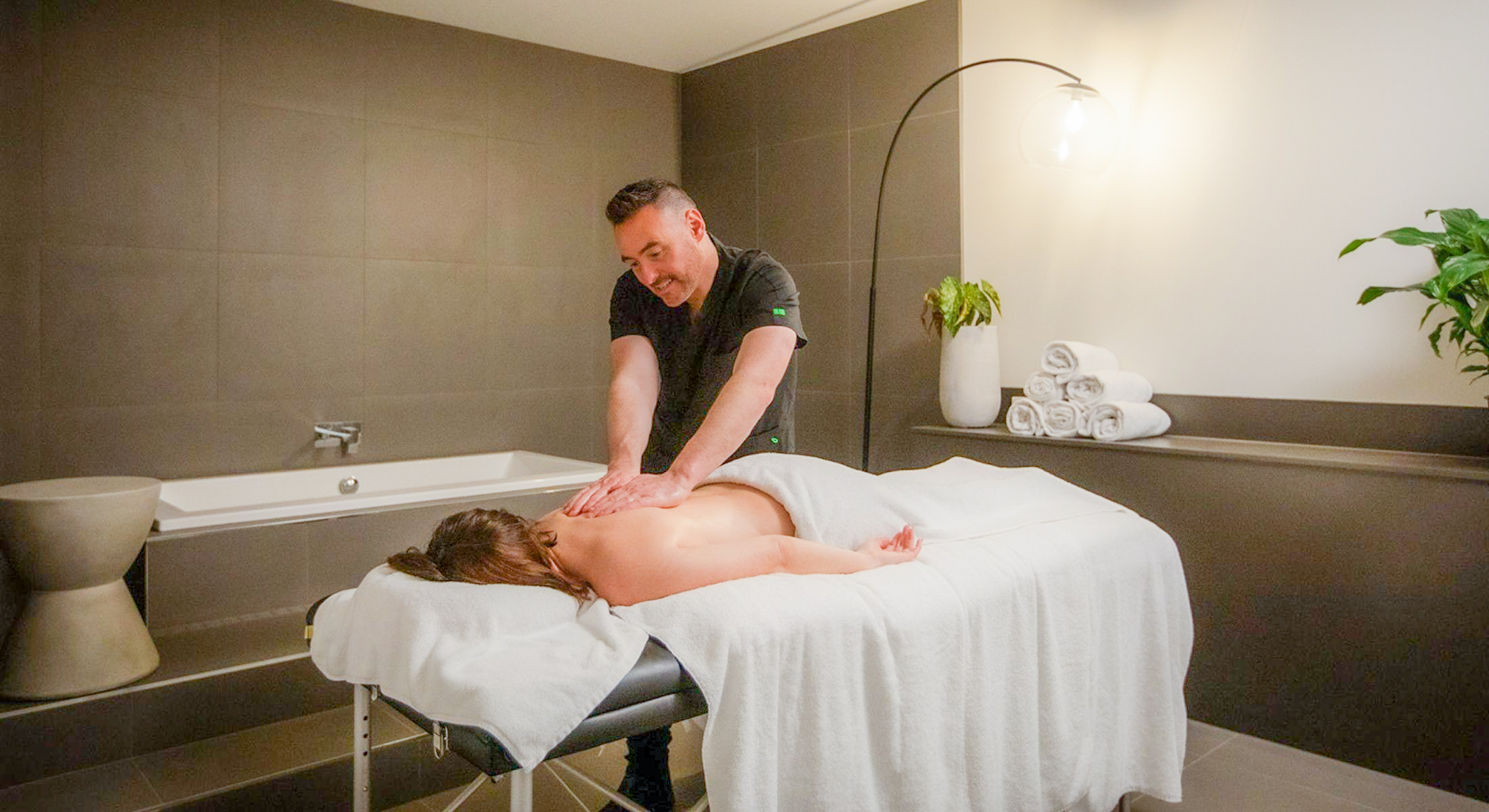 Wellness Spa lady massage